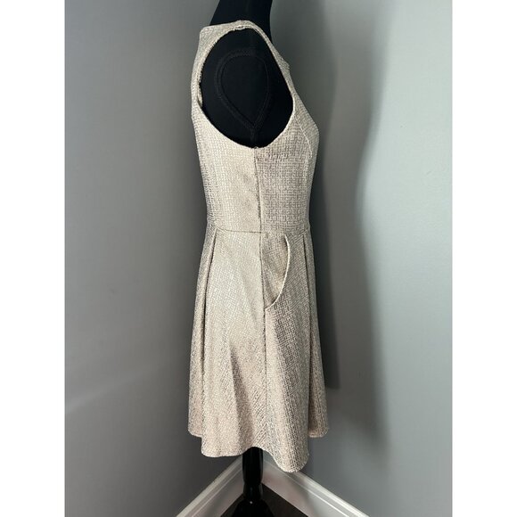 Dorothy Perkins women Sz 8 White Gold Shimmer Dress Pockets A Line Sleeveless - Picture 4 of 9